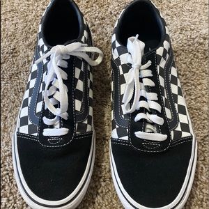Checkered Ward Vans
